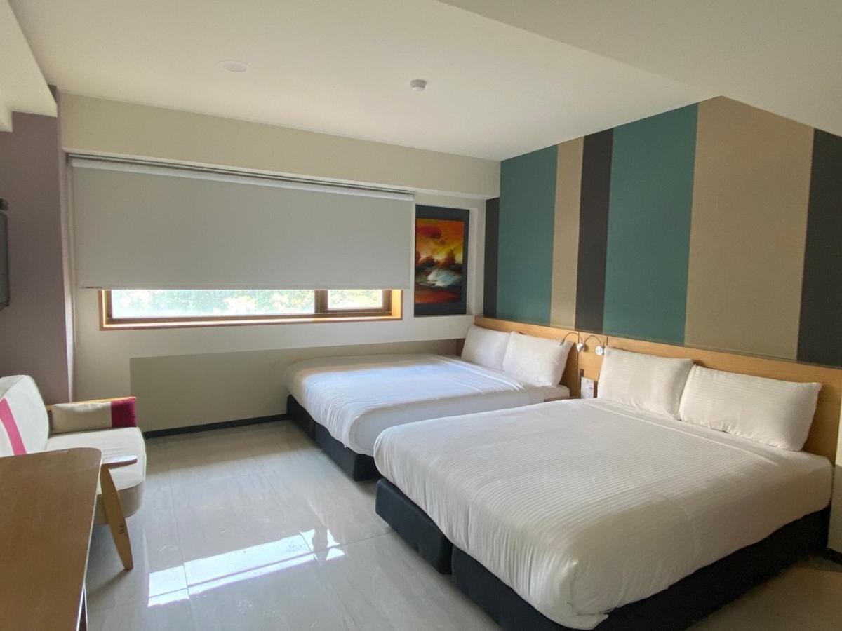 Fu Kuang Hotel Pingtung Buitenkant foto
