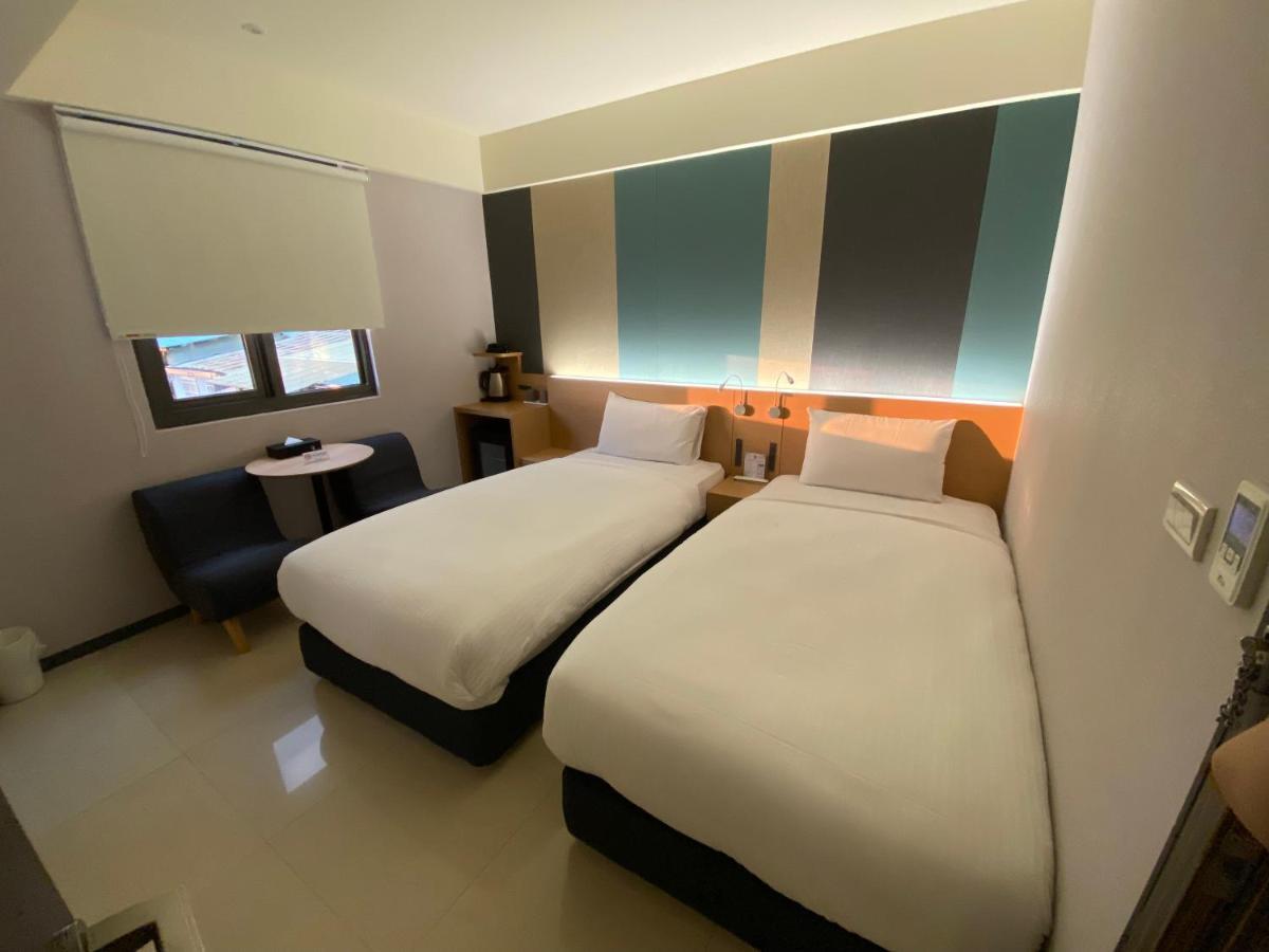 Fu Kuang Hotel Pingtung Buitenkant foto