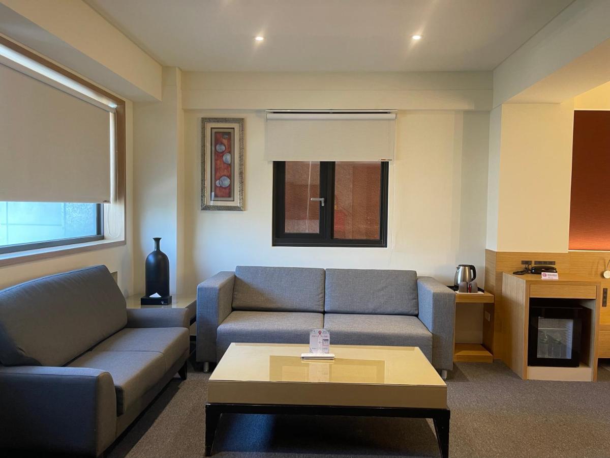 Fu Kuang Hotel Pingtung Buitenkant foto