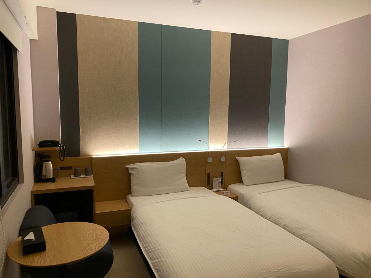 Fu Kuang Hotel Pingtung Buitenkant foto