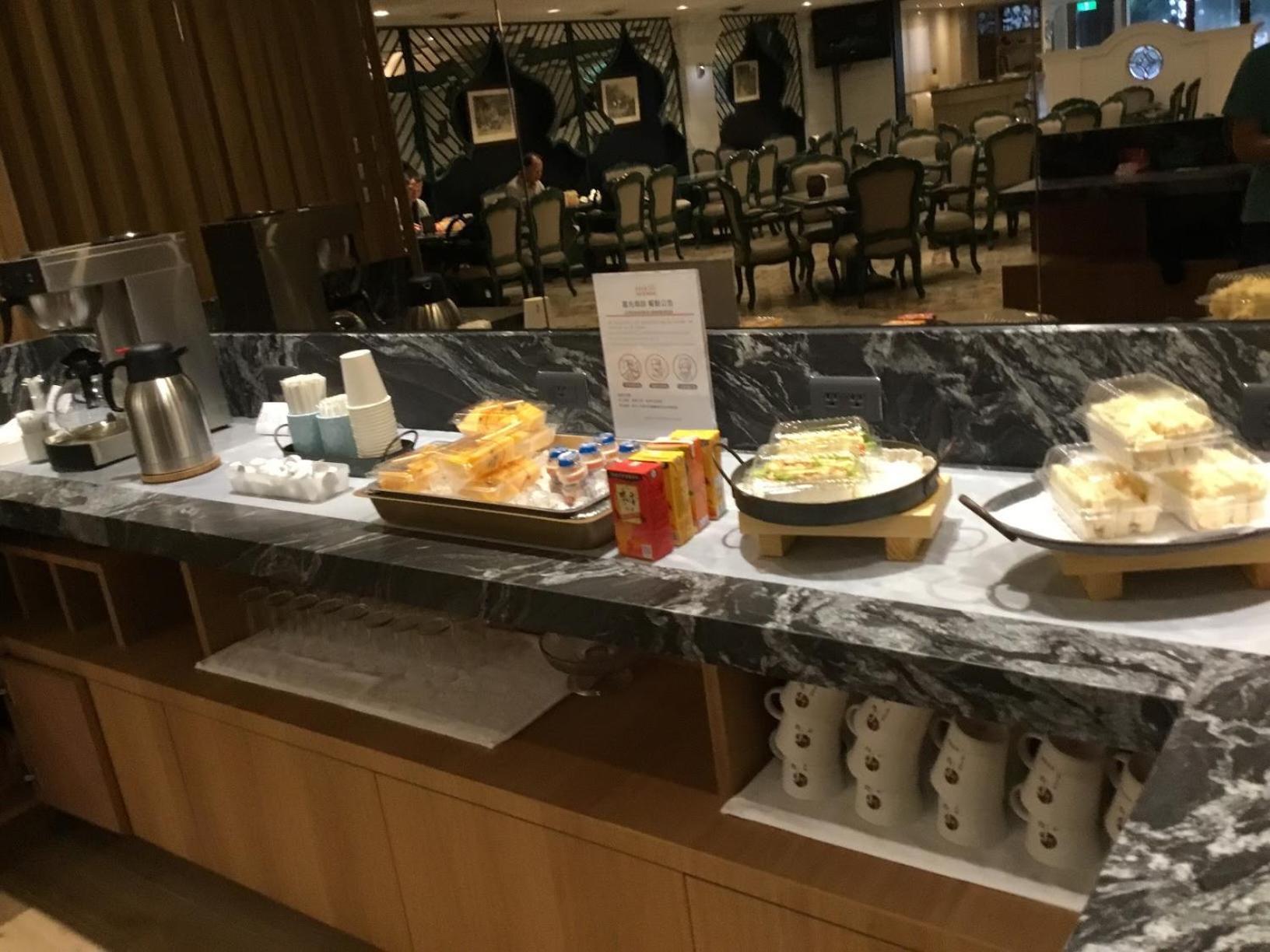Fu Kuang Hotel Pingtung Buitenkant foto